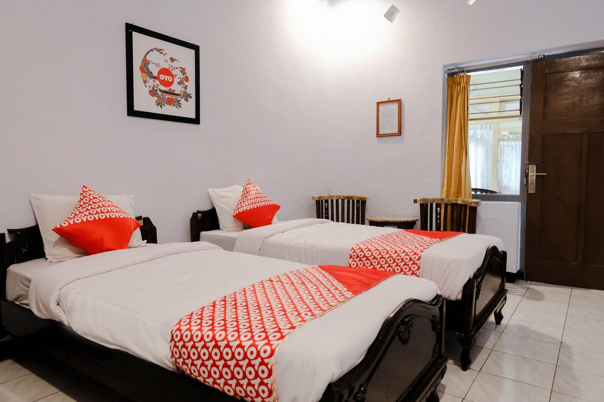 Hotel Palem 1 Syariah Redpartner Malang Dış mekan fotoğraf