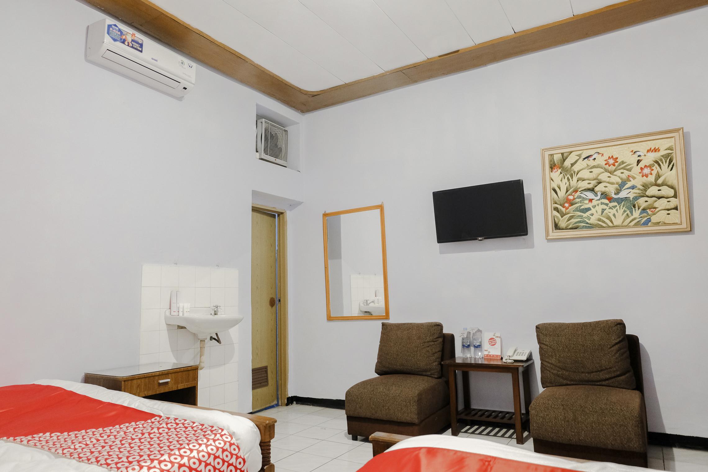 Hotel Palem 1 Syariah Redpartner Malang Dış mekan fotoğraf