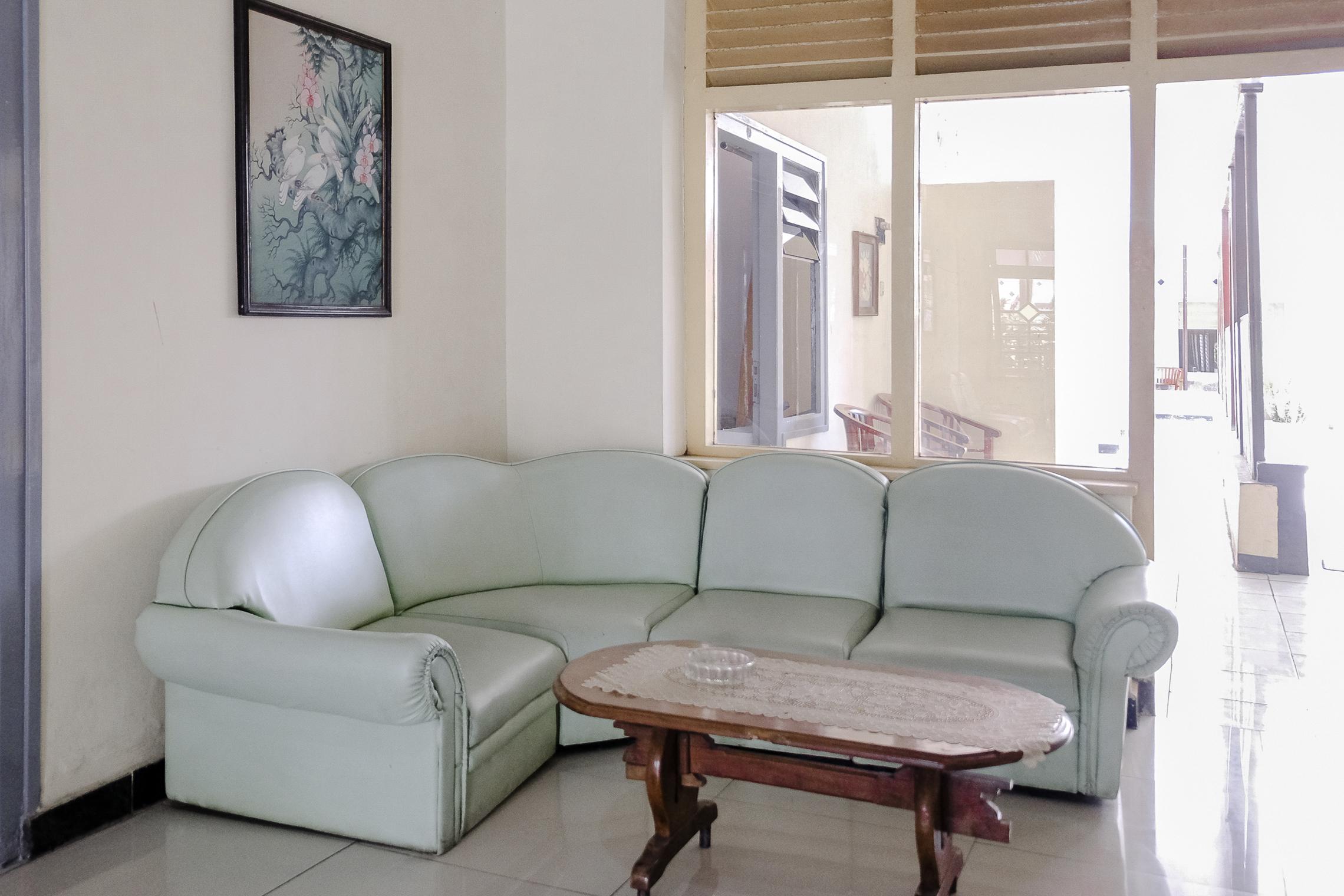 Hotel Palem 1 Syariah Redpartner Malang Dış mekan fotoğraf